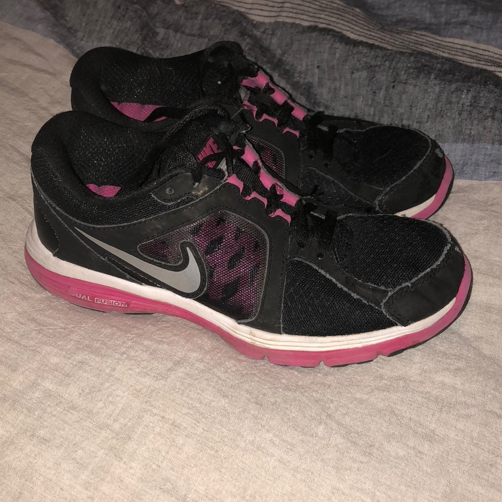 Nike Dual Fusion